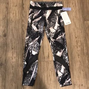 Lululemon Inspire Tight II Sz 4 NWT